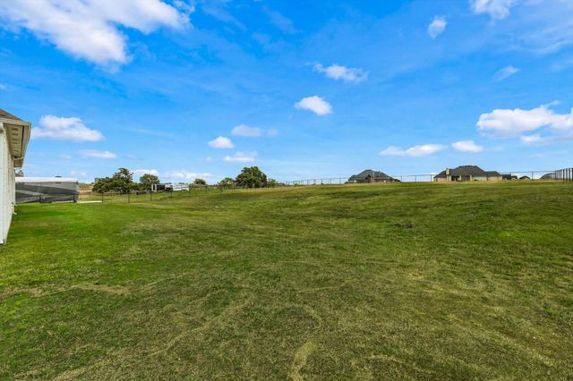 468 Red Bird Drive, Springtown, TX 76082