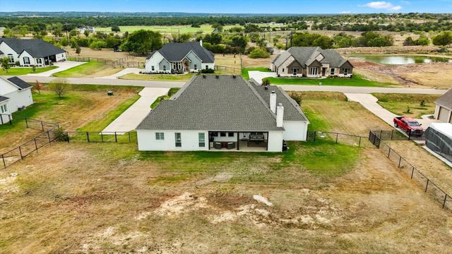 468 Red Bird Drive, Springtown, TX 76082