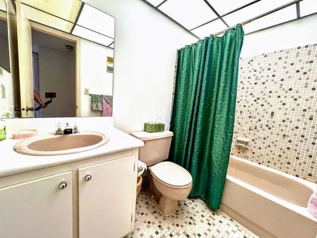 9403 W McNab Road 201, Fort Lauderdale, FL 33321