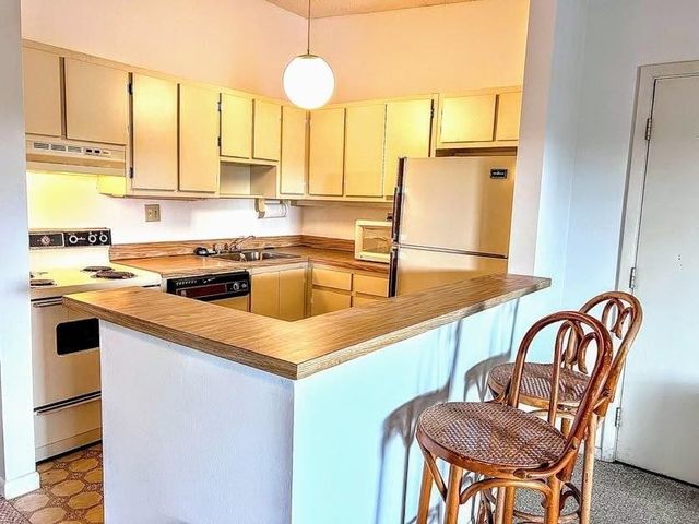 9403 W McNab Road 201, Fort Lauderdale, FL 33321