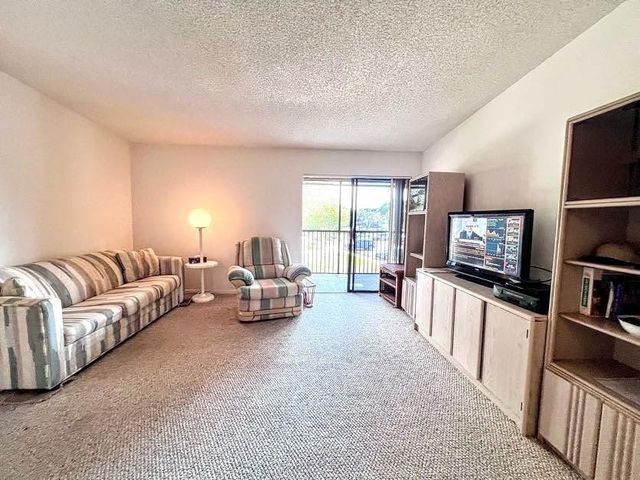 9403 W McNab Road 201, Fort Lauderdale, FL 33321