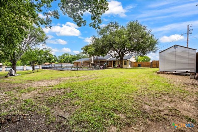 225 Lonely Oaks Lane, Killeen, TX 76542
