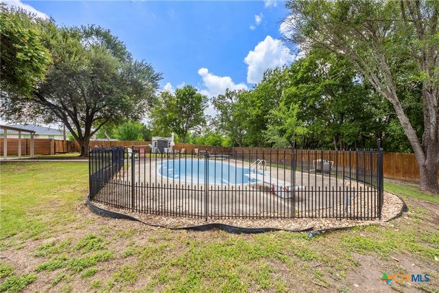 225 Lonely Oaks Lane, Killeen, TX 76542