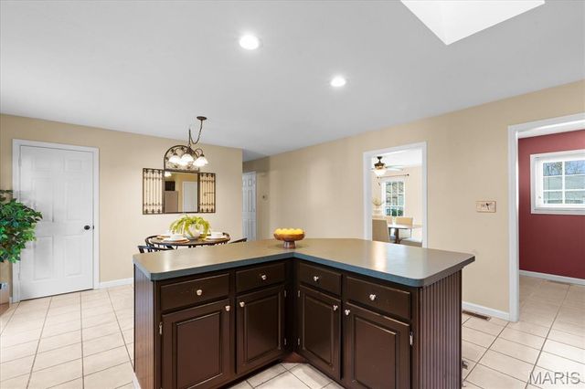 1033 Woods Way, O'fallon, IL 62269