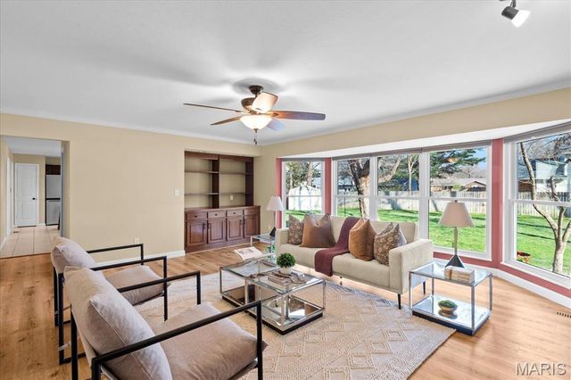 1033 Woods Way, O'fallon, IL 62269