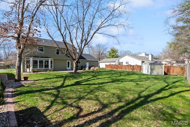 1033 Woods Way, O'fallon, IL 62269