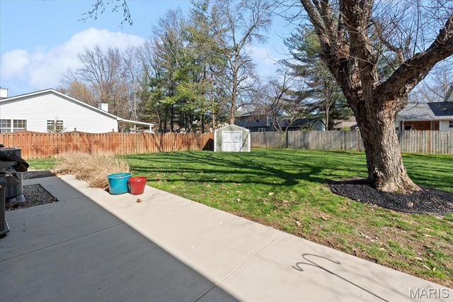 1033 Woods Way, O'fallon, IL 62269