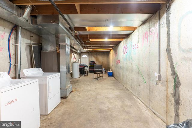 1915 N 18TH ST, Philadelphia, PA 19121