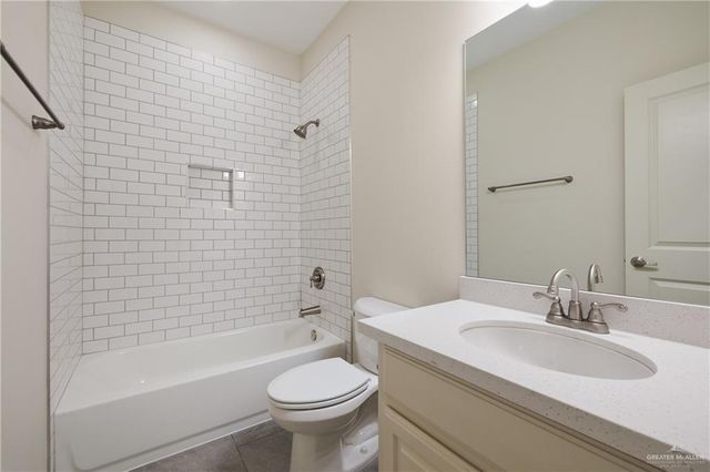 946 W Star Flower Street, Edinburg, TX 78541