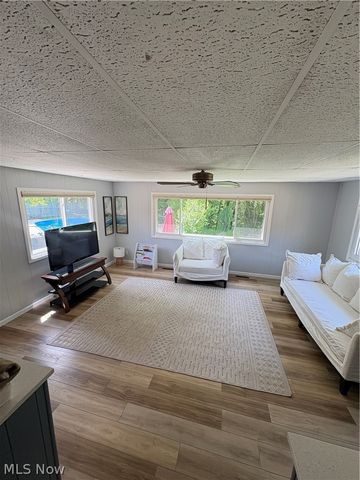 5646 Onaway Oval, Parma, OH 44130