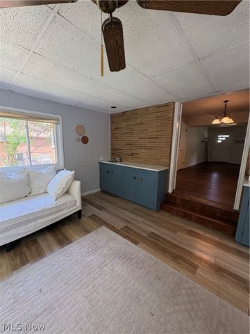 5646 Onaway Oval, Parma, OH 44130