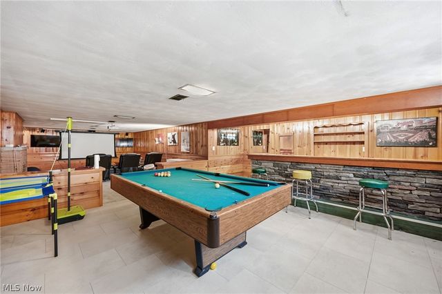 5646 Onaway Oval, Parma, OH 44130