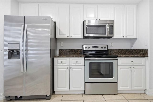 16310 NW 84th Ct, Miami Lakes, FL 33016