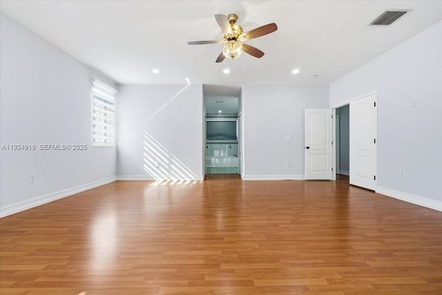 16310 NW 84th Ct, Miami Lakes, FL 33016