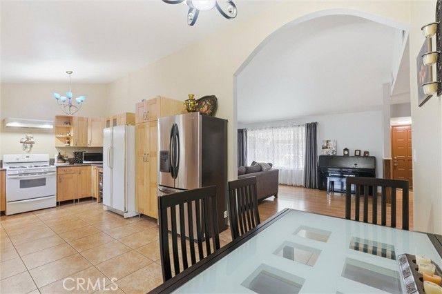 16425 Napa, North Hills (los Angeles), CA 91343