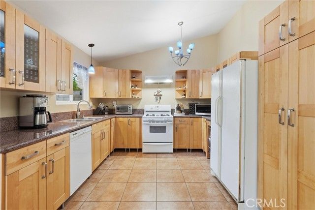 16425 Napa, North Hills (los Angeles), CA 91343