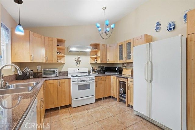 16425 Napa, North Hills (los Angeles), CA 91343