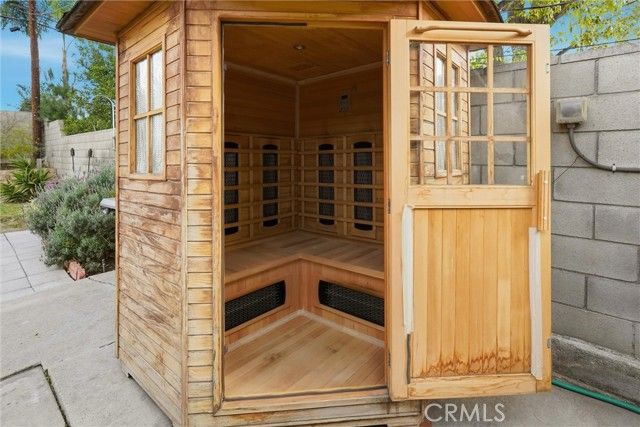 16425 Napa, North Hills (los Angeles), CA 91343