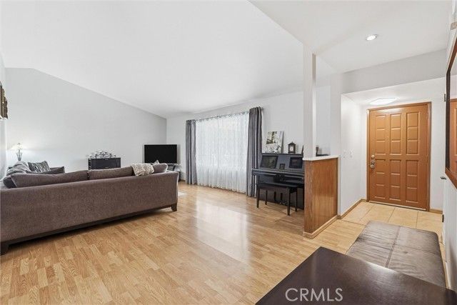 16425 Napa, North Hills (los Angeles), CA 91343