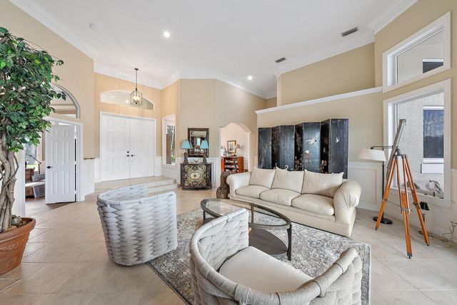 8905 Marlamoor Lane, West Palm Beach, FL 33412
