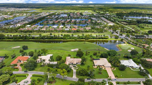 8905 Marlamoor Lane, West Palm Beach, FL 33412