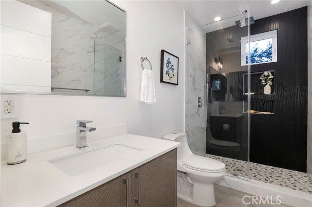 2309 Cove Avenue, Los Angeles, CA 90039