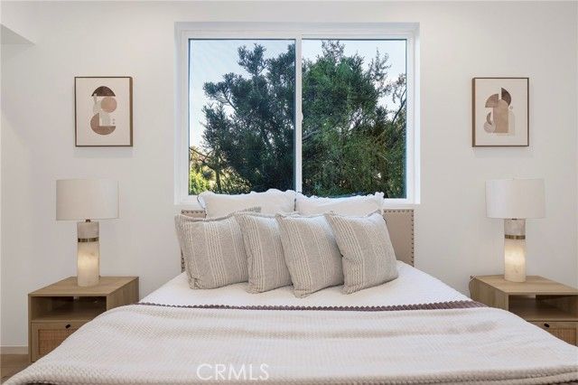 2309 Cove Avenue, Los Angeles, CA 90039