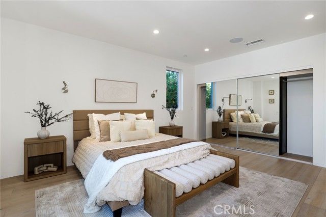 2309 Cove Avenue, Los Angeles, CA 90039