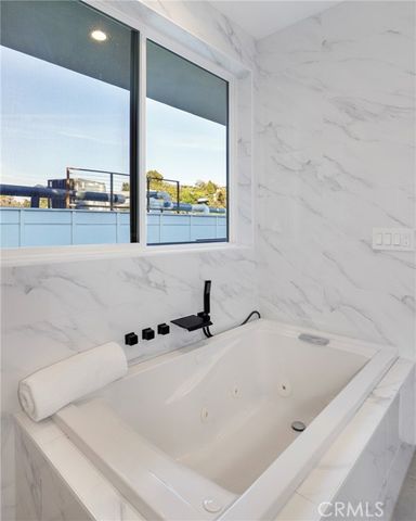 2309 Cove Avenue, Los Angeles, CA 90039