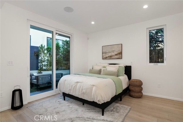 2309 Cove Avenue, Los Angeles, CA 90039