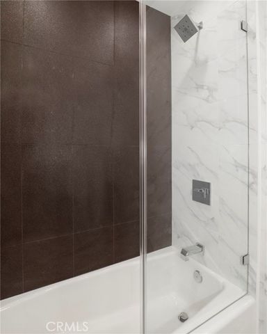 2309 Cove Avenue, Los Angeles, CA 90039