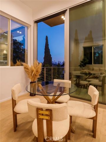 2309 Cove Avenue, Los Angeles, CA 90039