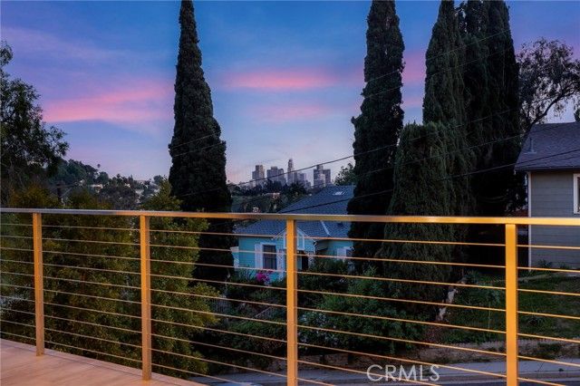 2309 Cove Avenue, Los Angeles, CA 90039