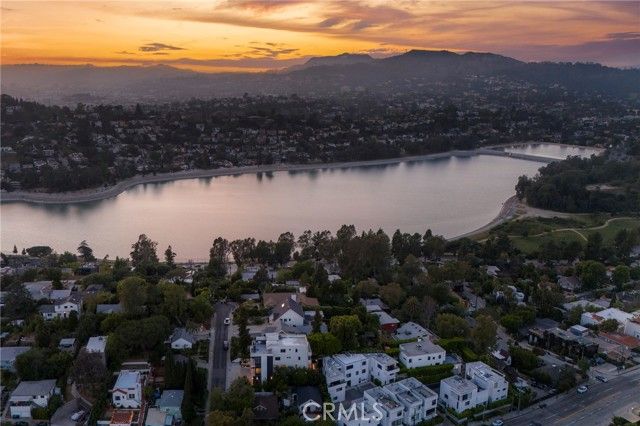 2309 Cove Avenue, Los Angeles, CA 90039