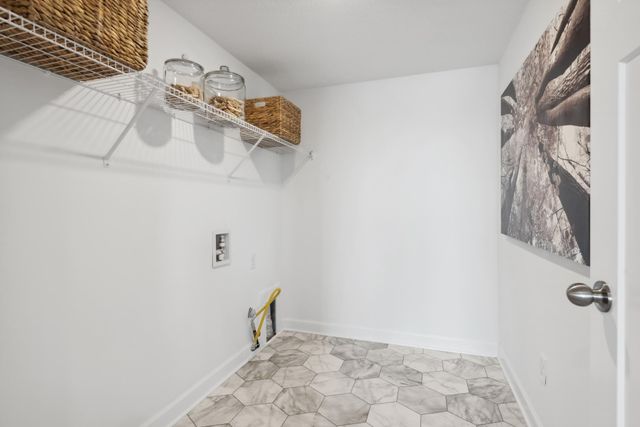 1907 Dogwood Court, Carver, MN 55315