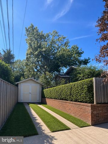 35 E WALNUT ST, Alexandria, VA 22301