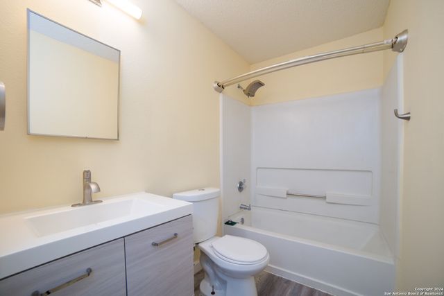13506 Magnolia Brk, San Antonio, TX 78247