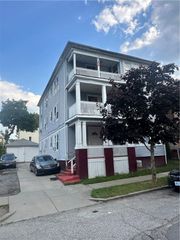 22 Pennsylvania Avenue, Providence, RI 02905
