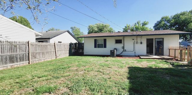 1314 Lindwood Drive, Carter Lake, IA 51510