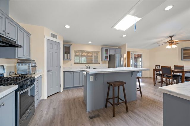 2129 S Don Luis Road, Golden Valley, AZ 86413