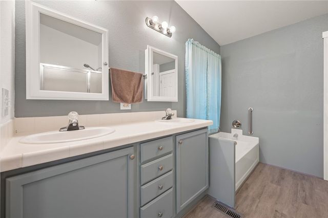 2129 S Don Luis Road, Golden Valley, AZ 86413