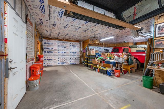 2129 S Don Luis Road, Golden Valley, AZ 86413