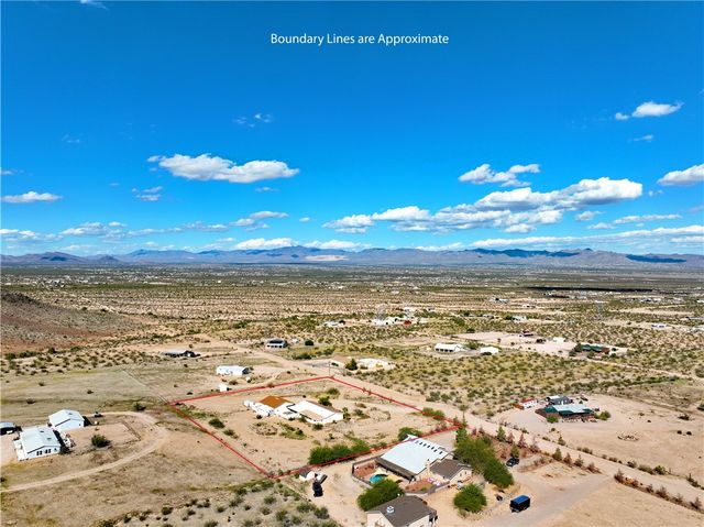 2129 S Don Luis Road, Golden Valley, AZ 86413