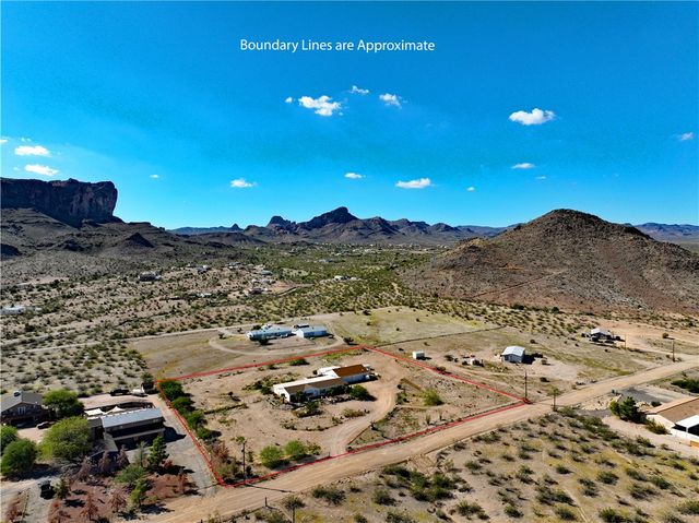 2129 S Don Luis Road, Golden Valley, AZ 86413