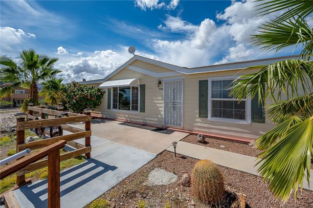 2129 S Don Luis Road, Golden Valley, AZ 86413