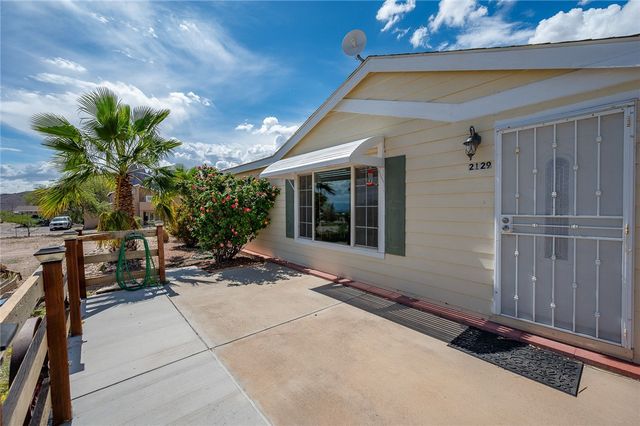 2129 S Don Luis Road, Golden Valley, AZ 86413