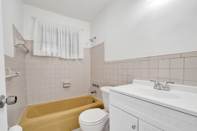 5830 Garfield Street, Hollywood, FL 33021