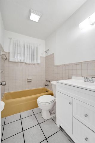 5830 Garfield Street, Hollywood, FL 33021