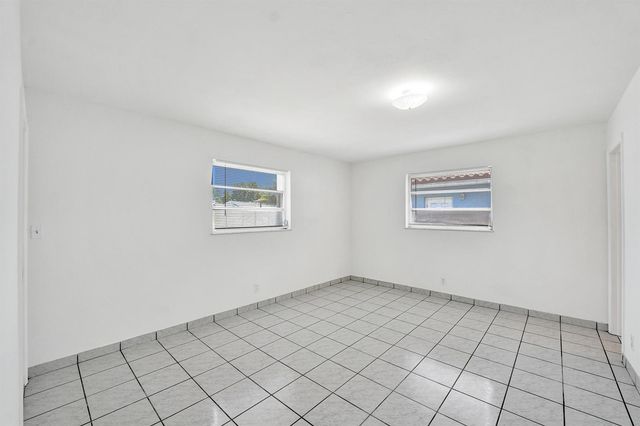 5830 Garfield Street, Hollywood, FL 33021