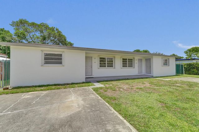 5830 Garfield Street, Hollywood, FL 33021